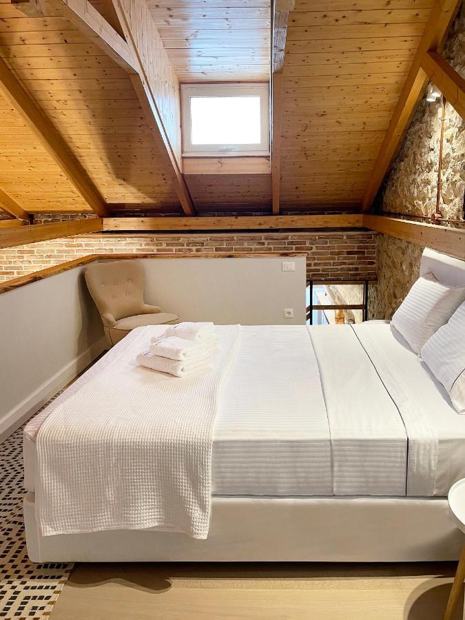 Blue Domino Luxury City Villa 帕特雷 外观 照片