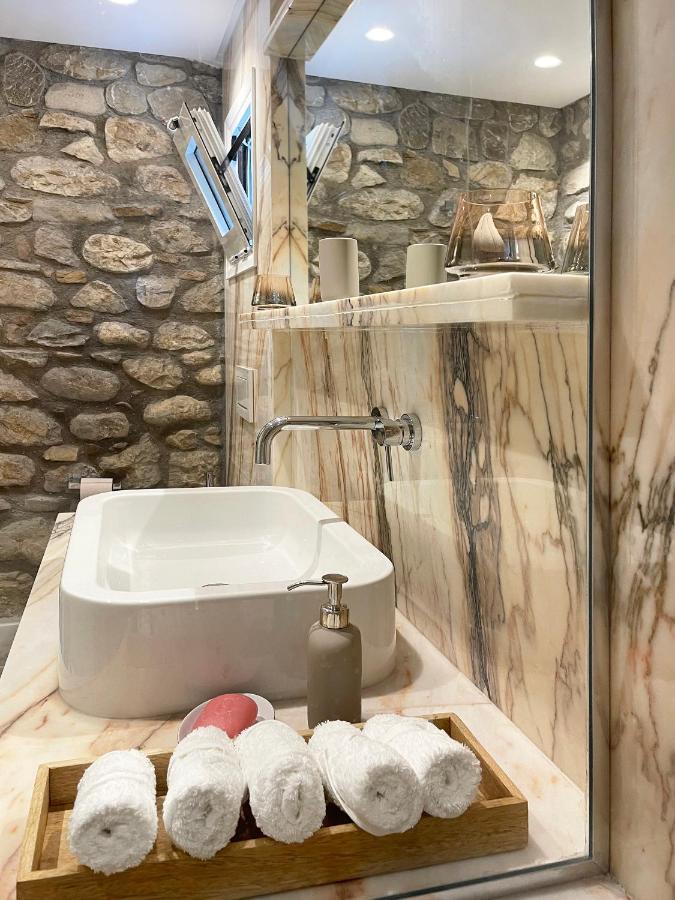 Blue Domino Luxury City Villa 帕特雷 外观 照片